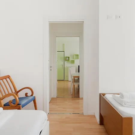 Guesthost - Mm1 Inganni Bright *